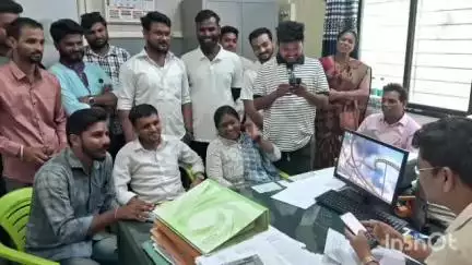 पालघर: मनसेच्या शिष्टमंडळाने बोईसर येथील वीज समस्या संदर्भात महावितरण कार्यालय येथे उपकार्यकारी अभियंत्यांची घेतली भेट