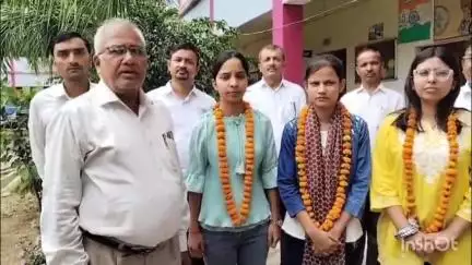 चायल: करन चौराहा में डी पी मेमोरियल पब्लिक स्कूल की तीन छात्राओं ने जिले का मान बढ़ाया, दो का MBBS और एक का IIT में चयन