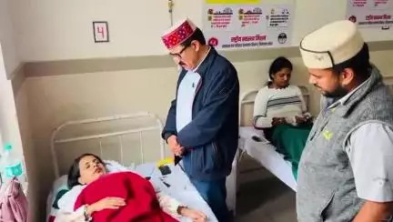 कुल्लू: रोहतांग ग्राम्फू मार्ग पर हुए वाहन दुर्घटना में घायलों से BJP प्रदेश उपाध्यक्ष गोविंद सिंह ठाकुर ने की मुलाकात