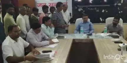 डही: जनसुनवाई में डही क्षेत्र के सामाजिक कार्यकर्ताओं ने स्वास्थ्य विभाग में डॉक्टरों की कमी और नगर परिषद को लेकर शिकायत की