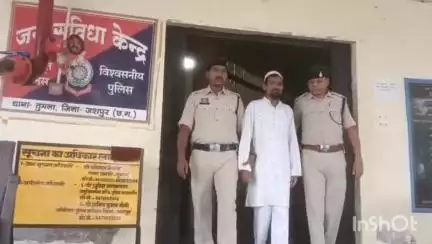 जशपुर: SSP शशिमोहन सिंह के ऑपरेशन अंकुश में फंसा पशु तस्कर साजिद, एक साल से फरार था, तुमला पुलिस ने किया गिरफ्तार