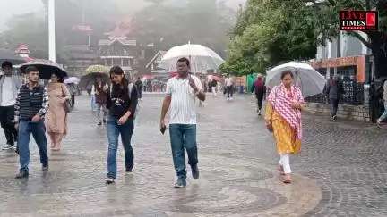 हिमाचल प्रदेश में झमाझम बारिश, राजधानी शिमला में सुबह से हो रही बारिश के साथ छाई घनी धुंध