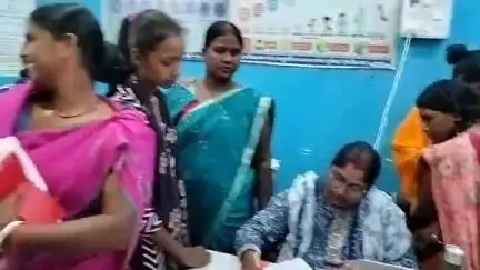 सूरजगढ़: सूरजगढ़ा सीएचसी में सर्वाइकल कैंसर से बचाव के लिए किशोरियों का हुआ टीकाकरण