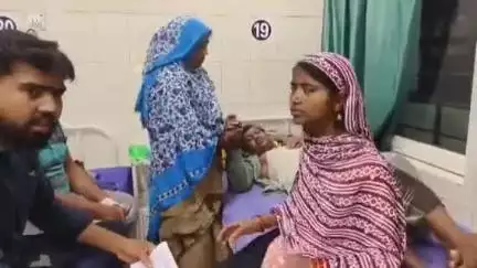 কাঁকসা: বুদবুদের কাঁকড়া গ্রামে তৃণমূলের দুই গোষ্ঠীর দ্বন্ধের জেরে উত্তপ্ত গোটা গ্রাম,আহত দুই পক্ষের ৩জন,পানাগড়ে কটাক্ষ BJP-র