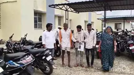 प्रतापगढ़: भाई की संदिग्ध मौत पर जिला पुलिस अधीक्षक को सौंपा ज्ञापन, निष्पक्ष जांच की मांग, बड़ीसादड़ी के जंगल में मिला था