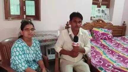 जनता बाजार की बेटी सोनीका कुमारी पिता विरेन्द्र कुमार  NEET UG में औल इंडिया में 2640 रैंक प्राप्त कर अपने क्षेत्र का किया नाम रौशन