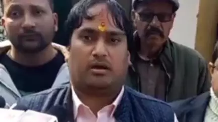 बागेश्वर: व्यापार मंडल प्रदेश अध्यक्ष नवीन वर्मा की सख्ती, नगर अध्यक्ष कवि जोशी को छह माह के लिए निलंबित किया गया