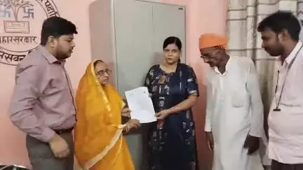 सिसवन: सिसवन में न्याय मित्र को दिया गया नियुक्ति पत्र