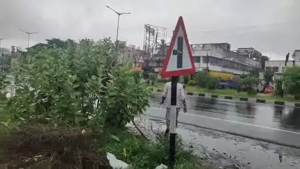 নাকাশিপাড়া: নাকাশিপাড়া দাসপাড়া বাউল গানের অনুষ্ঠানে ঝামেলা হয় এক ব্যক্তিকে থেকে মারধরের অভিযোগ থানায় জানাতে এলেন