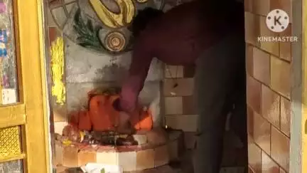 पंधाना: खंडवा: भमराड़ी मां बागेश्वरीदेवी मंदिर के पास झिरे में स्नान करने से होते हैं चमत्कार, महिला ने दी जानकारी