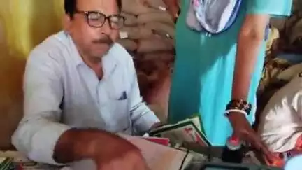 दंतेवाड़ा: किरंदुल की राशन दुकानों में ओटीपी सिस्टम बना मुसीबत, कई लाभार्थी हो रहे परेशान
