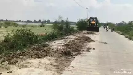 मालपुरा: वन्दे गंगा जल संरक्षण अभियान के तहत मालपुरा के बम्ब तालाब व महाराणा प्रताप मार्ग पर शुरू हुआ सफाई कार्य