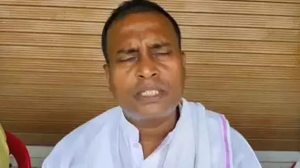 अगिआंव: अगिआंव के पूर्व प्रत्याशी व लोजपा(रा) के नेता राजेश्वर पासवान ने मंदिर तोड़े जाने पर जिला प्रशासन से जांच की मांग की