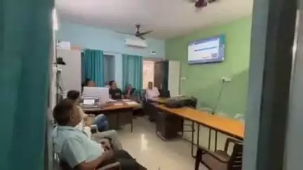 झाझा: रेफरल अस्पताल झाझा में इंज्योरी रिपोर्ट में बदलाव को लेकर डॉक्टरों की हुई बैठक
