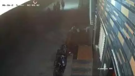 जिंतूर: मौलाना आझाद कॉलनीत शस्त्रधारी दरोडेखोर सीसीटीव्ही कॅमेऱ्यात कैद, सोशल मीडियावर व्हायरल
