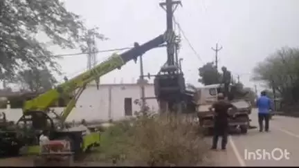 हुज़ूर: रीवा: उप मुख्यमंत्री के निर्देश पर दुआरी में बदला गया बिजली का ट्रांसफार्मर