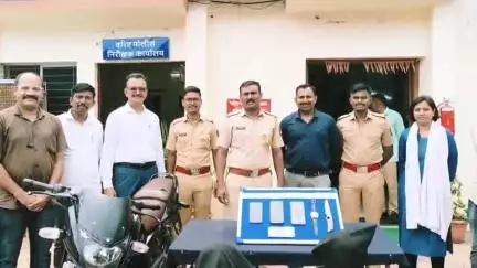 अमरावती: जबरी चोरी प्रकरणातील दोघांना इंदला येथून अटक, १ लाख ६० हजारांचा मुद्देमाल जप्त, फ्रेजरपुरा पोलिसांची कारवाई