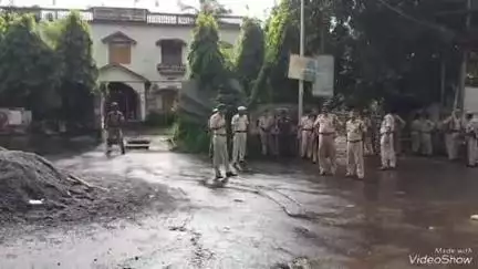 বিশালগড়: পাকিস্তানকে সমর্থন করছেন CPI(M)-র কর্মী সমর্থকরা, অফিসটিলায় CPI(M)-র কার্যালয়ের সামনে বিক্ষোভ BJP-র