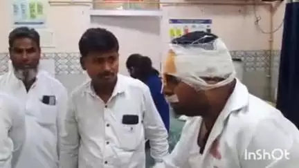 लातेहार: गला नदी के पास दो बाइकों की टक्कर में दो लोग घायल, एक रिम्स रेफर
