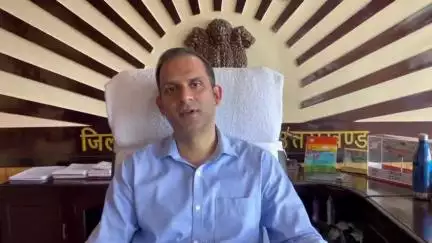 बागेश्वर: आपदा प्रबंधन को लेकर बागेश्वर में जिलाधिकारी ने दिए कड़े निर्देश, 3 दिन में सड़कों के गड्ढे होंगे दुरुस्त
