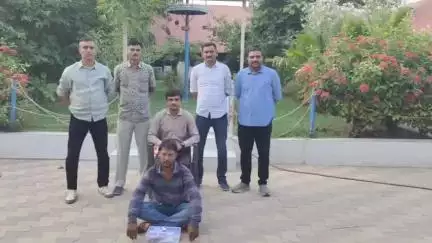 ધંધુકા: શહેરમાં ઓનેસ્ટ હોટલ પર ચાર મહિના અગાઉ થયેલ મોટી ચોરીનો ભેદ ઉકેલી આરોપીને પકડી પડતી અમદાવાદ ગ્રામ્ય LCB પોલીસ