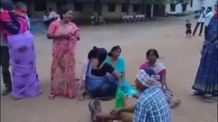 హుస్నాబాద్: అక్కన్నపేట మండలం మల్చెరువు తండాలో వివాహిత పురుగుల మందు సేవించి ఆత్మహత్య