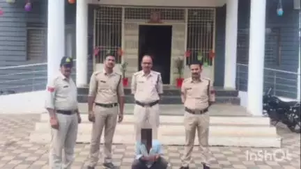 कुरवाई: कुरवाई पुलिस ने पठार क्षेत्र से जहरीली शराब के साथ एक आरोपी को किया गिरफ्तार