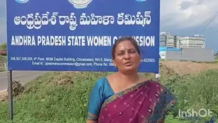 మహిళా గోప్యతా హక్కును కాపాడండి అంటూ మహిళా కమిషన్‌కు బాధితురాలు కటికం ప్రమీల విజ్ఞప్తి