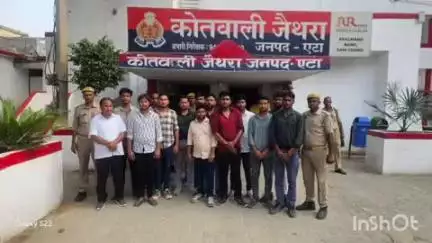 अलीगंज: डांस को लेकर धुमरी के मैरिज होम में बारातियों और घरातियों के बीच हुई मारपीट और कहासुनी, 14 का शांति भंग में चालान