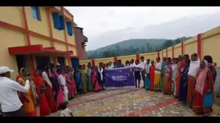 रामगढ़: बीचा पंचायत के लेम, सुथरपुर सालगो में धरती आबा जनजातीय ग्राम उत्कर्ष अभियान अंतर्गत जनभागीदारी कार्यक्रम आयोजित