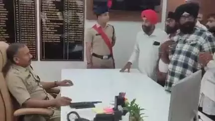 जबलपुर: विजयनगर शराब दुकान की घटना को लेकर सिख संगत और मन्नत वाली महाकाली के सदस्यों ने एसपी से मुलाकात की