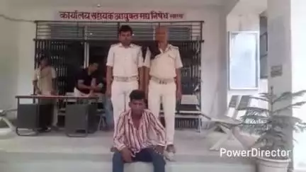 कहरा: उत्पाद पुलिस ने सौर बाजार थाना क्षेत्र से शराबी को किया गिरफ्तार, सहरसा कोर्ट में पेश कर आगे की कार्रवाई में जुटी