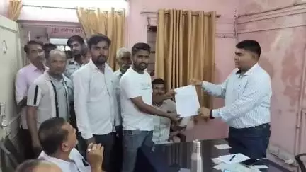 सुमेरपुर: जवाई बांध क्षेत्र में लगातार हो रही बिजली कटौती को लेकर ग्रामीणों में आक्रोश, बिजली विभाग कार्यालय पहुंचकर किया घेराव