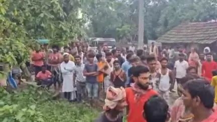 ইংরেজবাজার: খোকরা গ্রামে গুলিবিদ্ধ হয়ে মৃত্যু যুবকের, আটক প্রেমিকা