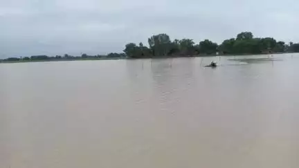 कोरांव: बढ़वारी कला मिश्रपुर गांव में सरकारी नाले की खुदाई नहीं हुई तो 500 बीघे भूमि पर भरा रहेगा पानी, नहीं होगी खेती
