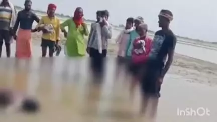 रामसनेही घाट: रविवार को सरयू नदी में डूबे युवक का शव आज कमियार गांव के पास मिला, पुलिस ने शव को पोस्टमार्टम के लिए भेजा