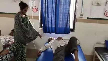 परसवाड़ा: कीटनाशक के संपर्क में आने से बिडग़ी के वृद्ध की बिगड़ी हालत, जिला अस्पताल में भर्ती
