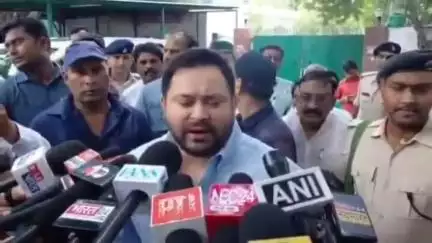 पटना ग्रामीण: तेजस्वी यादव ने बिहार सरकार पर बोला हमला, कहा- जमाई, जीजा और मेहरारू आयोग का गठन हो