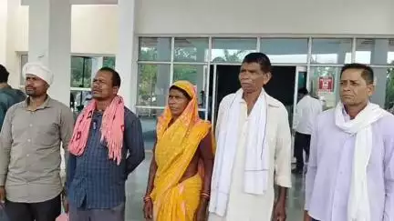 बालाघाट: प्रधानमंत्री आवास योजना में फर्जीवाड़े का मामला उजागर, गोवारी के गरीब आदिवासी आज भी मकान को तरस रहे