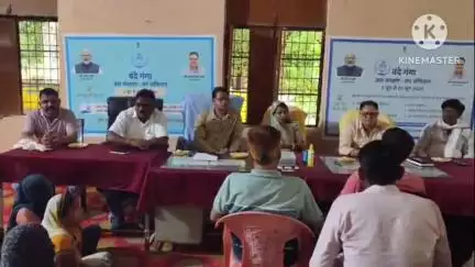 खानपुर: खानपुर विकास अधिकारी रविंद्र कुमार शर्मा ने पिपलाज गाँव के राजीव गांधी सेवा केंद्र में रात्रि चौपाल का आयोजन किया