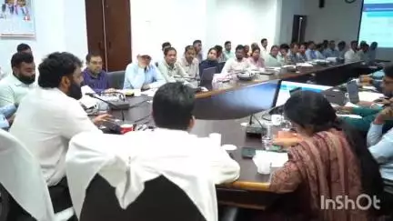 जशपुर: JJM की समीक्षा में कलेक्टर ने की बड़ी कार्रवाई, 6 ठेकेदारों का टेंडर निरस्त, 114 को भेजा शोकाज नोटिस
