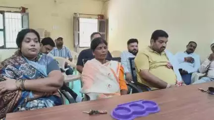 मंडला: जिला भाजपा कार्यालय में योग दिवस व श्यामा प्रसाद मुखर्जी के बलिदान दिवस पर हुई चर्चा