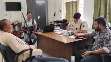 हरनौत: हरनौत, गोखुलपुर और कल्याण बीघा थाना में 39 लाइसेंसी हथियारों का भौतिक सत्यापन किया गया