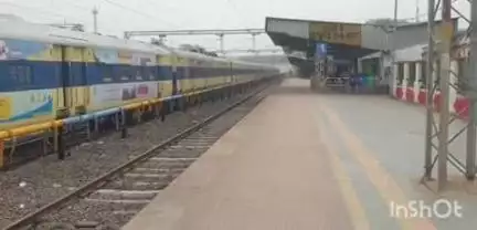 દાહોદ: ઉસરા નજીક ટ્રેનની અડફેટમાંએક મહિલાનું મોત મૃત દેહ ને સિવિલ હોસ્પિટલ ખાતે લાવ્યા પરિવારની શોધ કોણે હાથ ધરાઈ