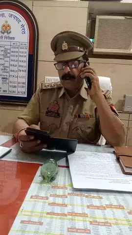 मवाना: मवाना के मेरठ रोड पर दो बाइकों की आमने-सामने टक्कर में तीन लोग घायल, उपचार के दौरान एक की हुई मौत