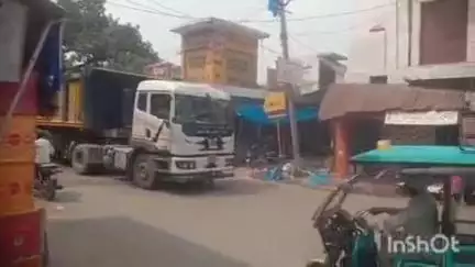 बिधूना: कस्बा में धड़ल्ले से गुजर रहे डग्गामार वाहनों से जाम के कारण लोग हो रहे परेशान