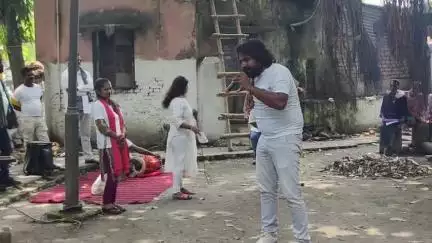 कटिहार: समाहरणालय के समक्ष पशुपालन योजनाओं व अन्य विषयों पर नुक्कड़ नाटक, लोगों को मिली जानकारी