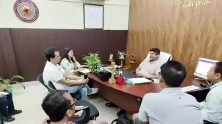 তামুলপুৰ: জিলা আয়ুক্ত কাৰ্যালয়ত চাহ শ্ৰমিকৰ আৰ্থিক সাহাৰ্য সন্দৰ্ভত আলোচনা