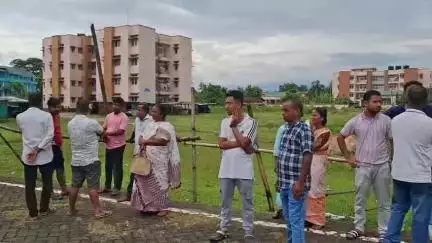 উত্তৰ লক্ষীমপুৰ: খাৰকাটীত পুখুৰীত পৰি এগৰাকী বোৱাৰীৰ মৃত্যুৰ ঘটনা, মাতৃ পৰিয়ালৰ অভিযোগ এয়া এক হত্যাকাণ্ড, পানীগাঁও আৰক্ষী থানাত এজাহাৰ