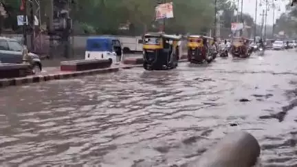 चूरू: चूरू में 51.6 एमएम बारिश के बाद राजकीय लोहिया कॉलेज सहित शहर के निचले इलाकों में पानी भरा, लोगों को हुई परेशानी
